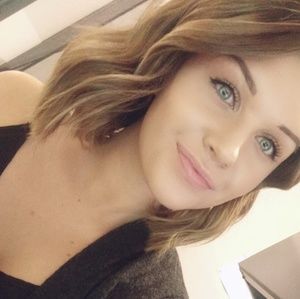 Meet your Posher, Briana